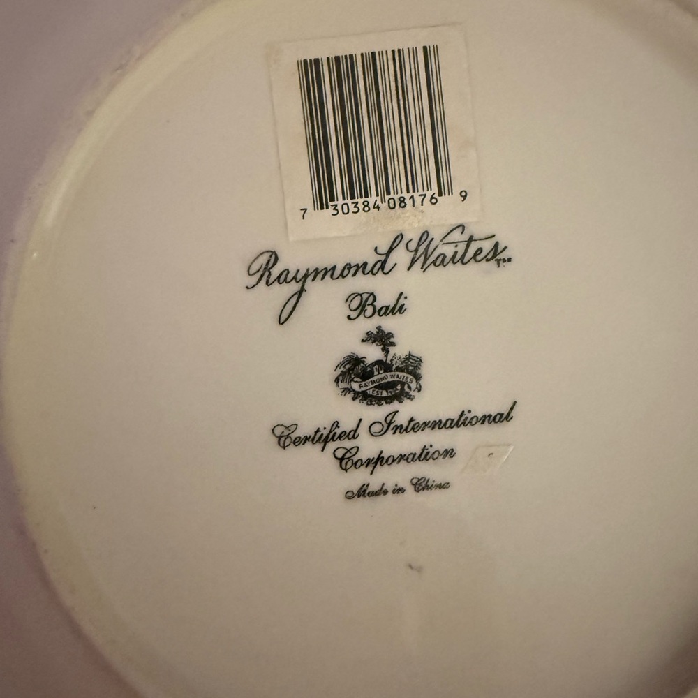 Raymond Waites Bali Ceramic Accent Plate in Lavender and White - Picture 2 of 4